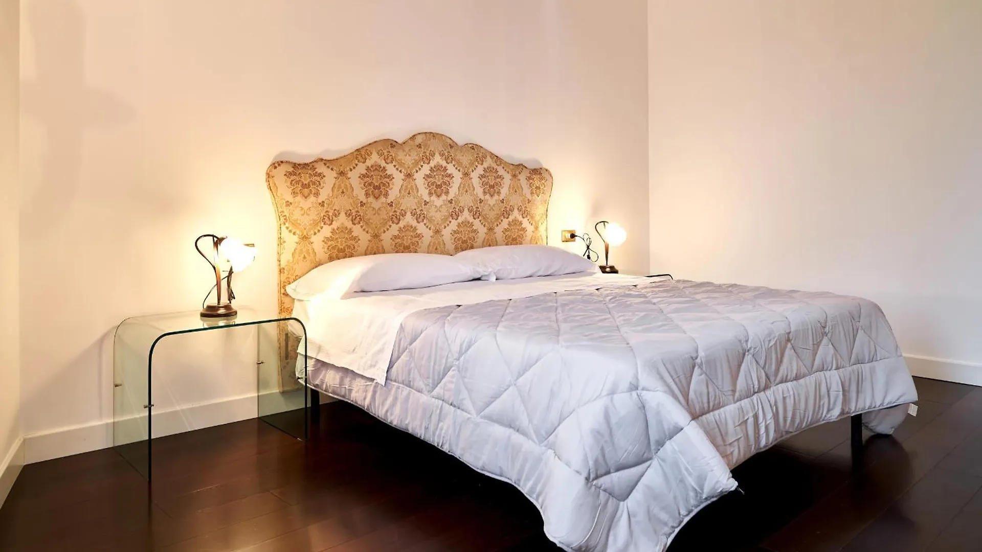 P&P Piazza Bergamo Apartment