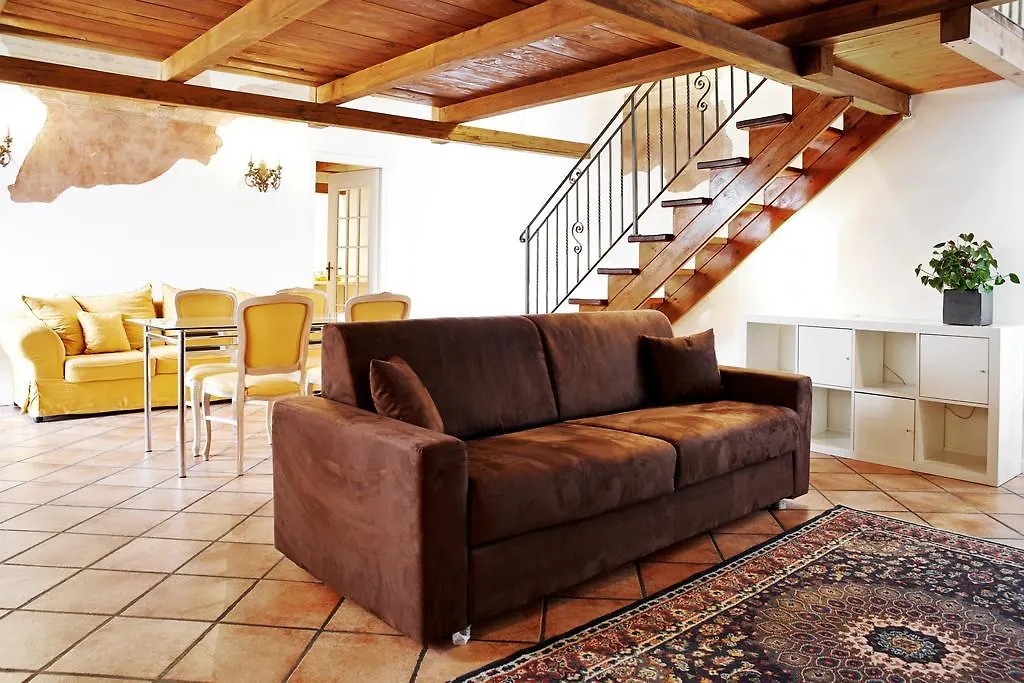 P&P Piazza Bergamo Apartment