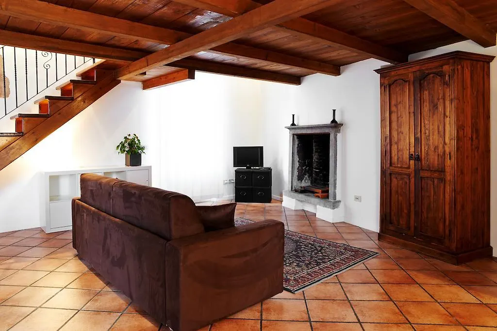 P&P Piazza Bergamo Apartment