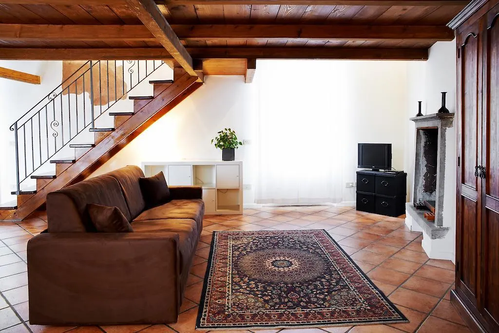 P&P Piazza Bergamo Apartment