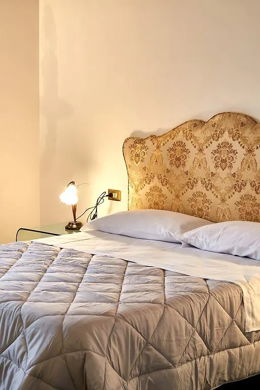 P&P Piazza Bergamo Apartment